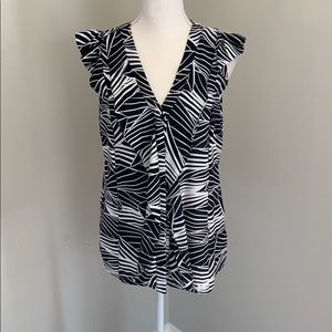 women’s black & white top